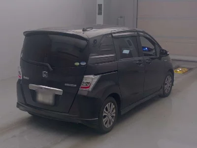 Honda FREED SPIKE HYBRID