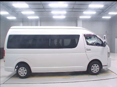 TOYOTA HIACE WAGON