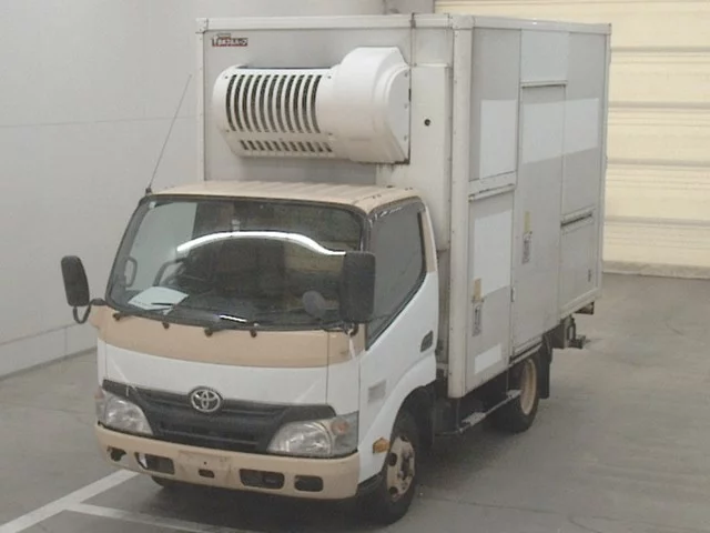 Toyota ToyoAce  с аукциона в Японии