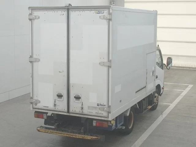Toyota ToyoAce  с аукциона в Японии