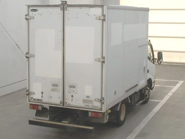 Toyota ToyoAce  с аукциона в Японии