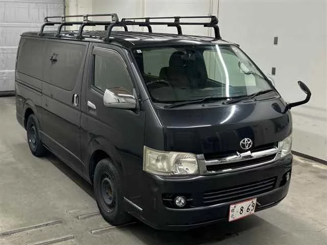Toyota RegiusAce  с аукциона в Японии
