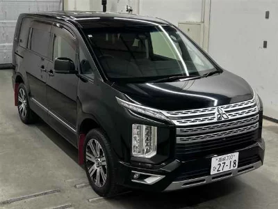 MITSUBISHI DELICA D:5