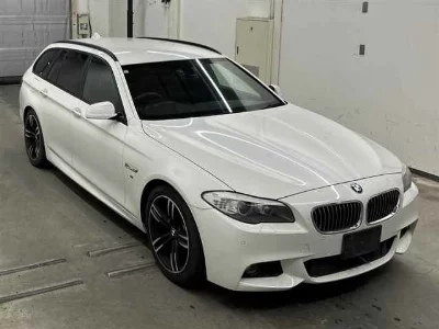 BMW 5 SERIES