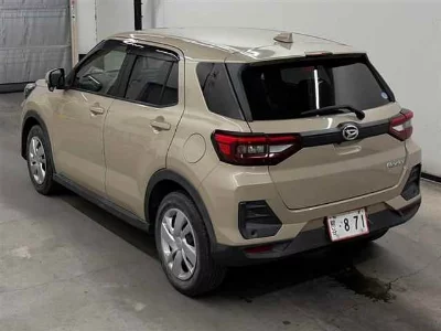 DAIHATSU ROCKY