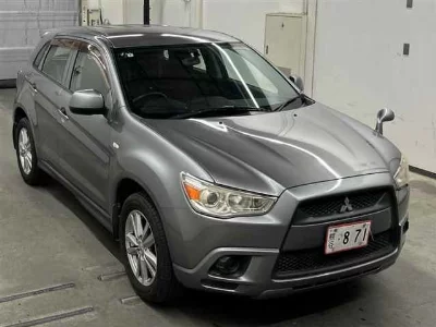 MITSUBISHI RVR