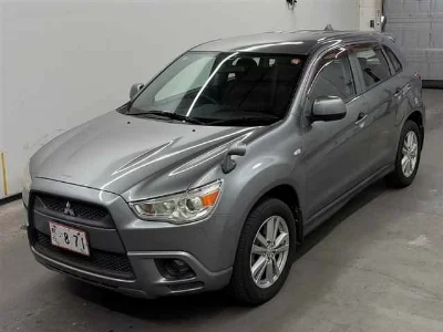 MITSUBISHI RVR