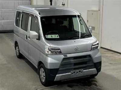 TOYOTA PIXIS VAN