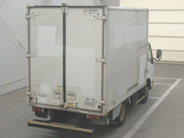 Toyota ToyoAce  с аукциона в Японии