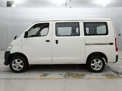 TOYOTA TOWN ACE VAN