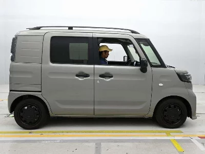 SUZUKI SPACIA BACE