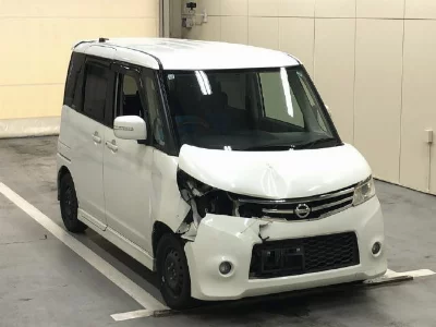 NISSAN ROOX