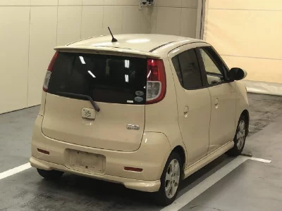 SUZUKI MRWAGON