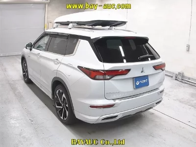 MITSUBISHI OUTLANDER PHEV