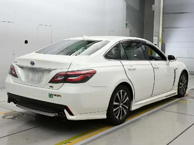 Toyota CROWN HYBRID