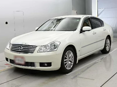 NISSAN FUGA
