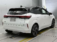 Nissan Aura