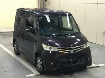 NISSAN ROOX