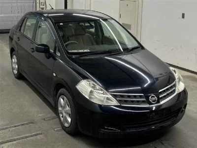 NISSAN TIIDA LATIO