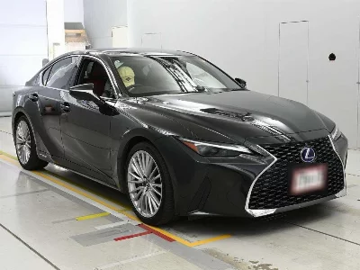 LEXUS IS