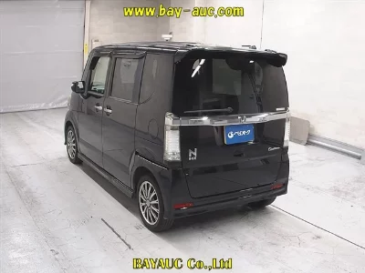 Honda N BOX CUSTOM