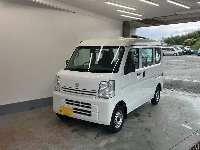 NISSAN CLIPPER VAN