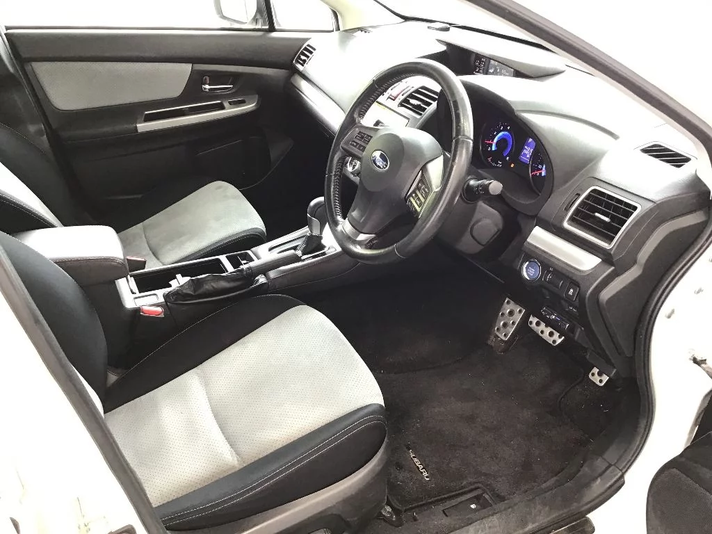 Subaru XV  с аукциона в Японии