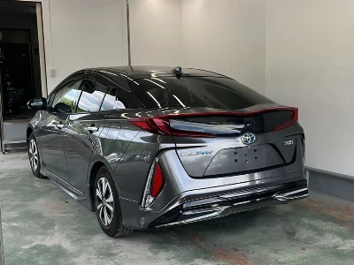 Toyota Prius PHV