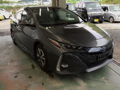 Toyota Prius PHV