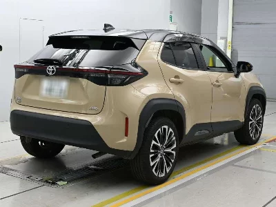 TOYOTA YARIS CROSS