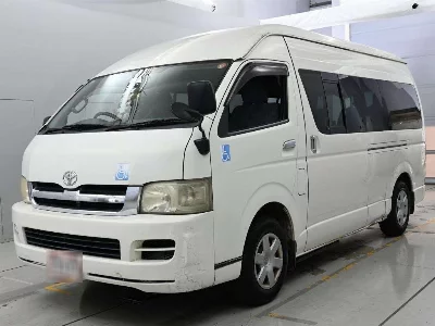 Toyota HiAce Commuter