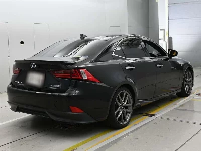 LEXUS IS