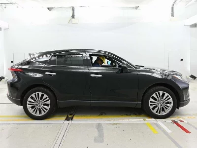 Toyota HARRIER HYBRID
