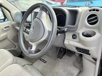 MITSUBISHI TOWN BOX