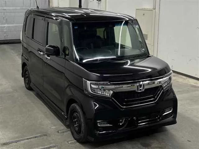 Honda N BOX CUSTOM  с аукциона в Японии