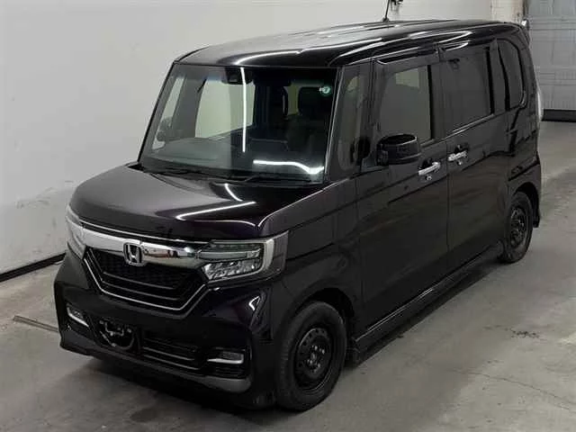 Honda N BOX CUSTOM  с аукциона в Японии