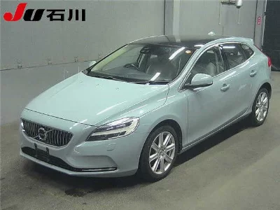 VOLVO V40