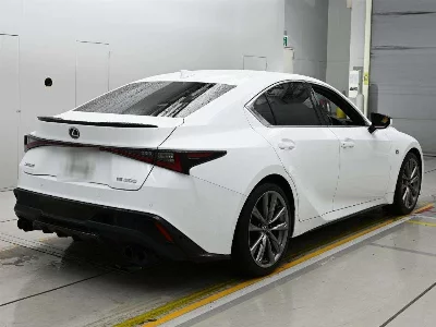 LEXUS IS