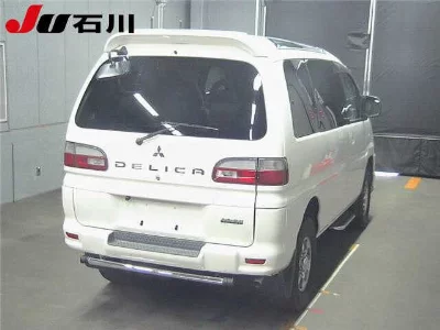 MITSUBISHI DELICA SPACE GEAR