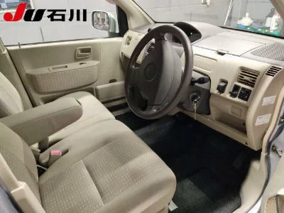 Nissan Otti
