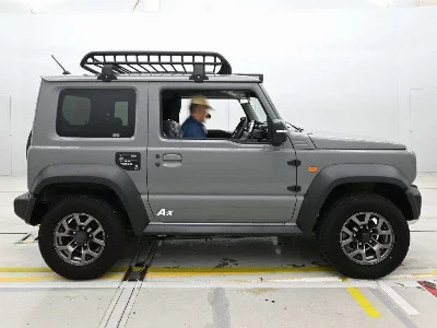 SUZUKI JIMNY SIERRA