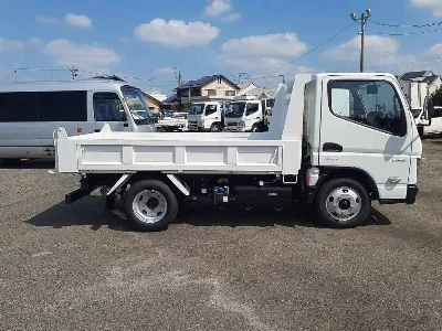 MITSUBISHI CANTER