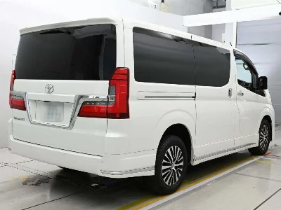 TOYOTA GRANACE