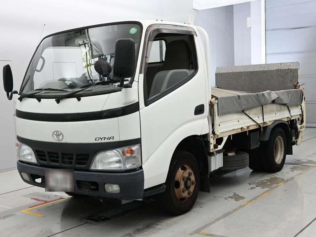 Toyota Dyna  с аукциона в Японии