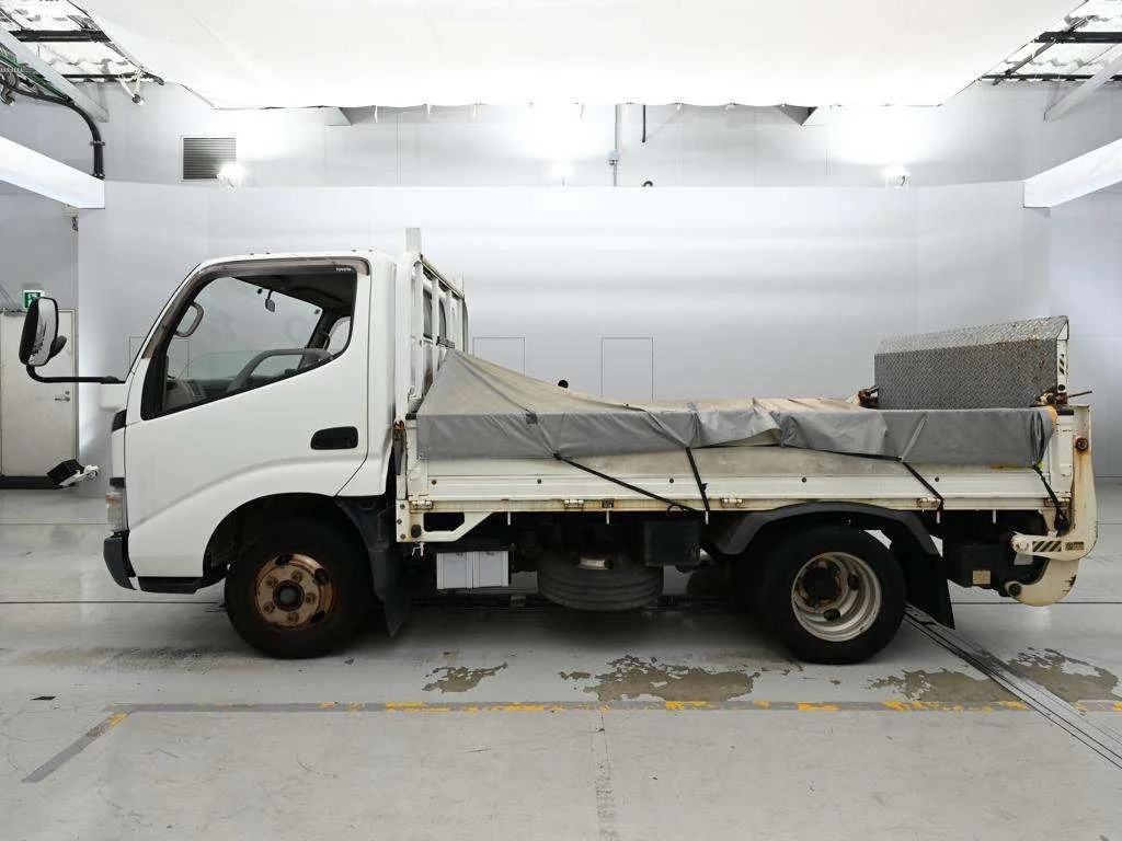 Toyota Dyna  с аукциона в Японии