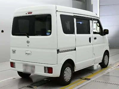 NISSAN NV100 CLIPPER