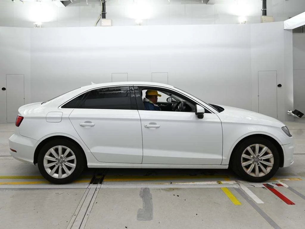 Audi A3  с аукциона в Японии