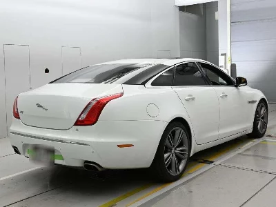 JAGUAR XJ6
