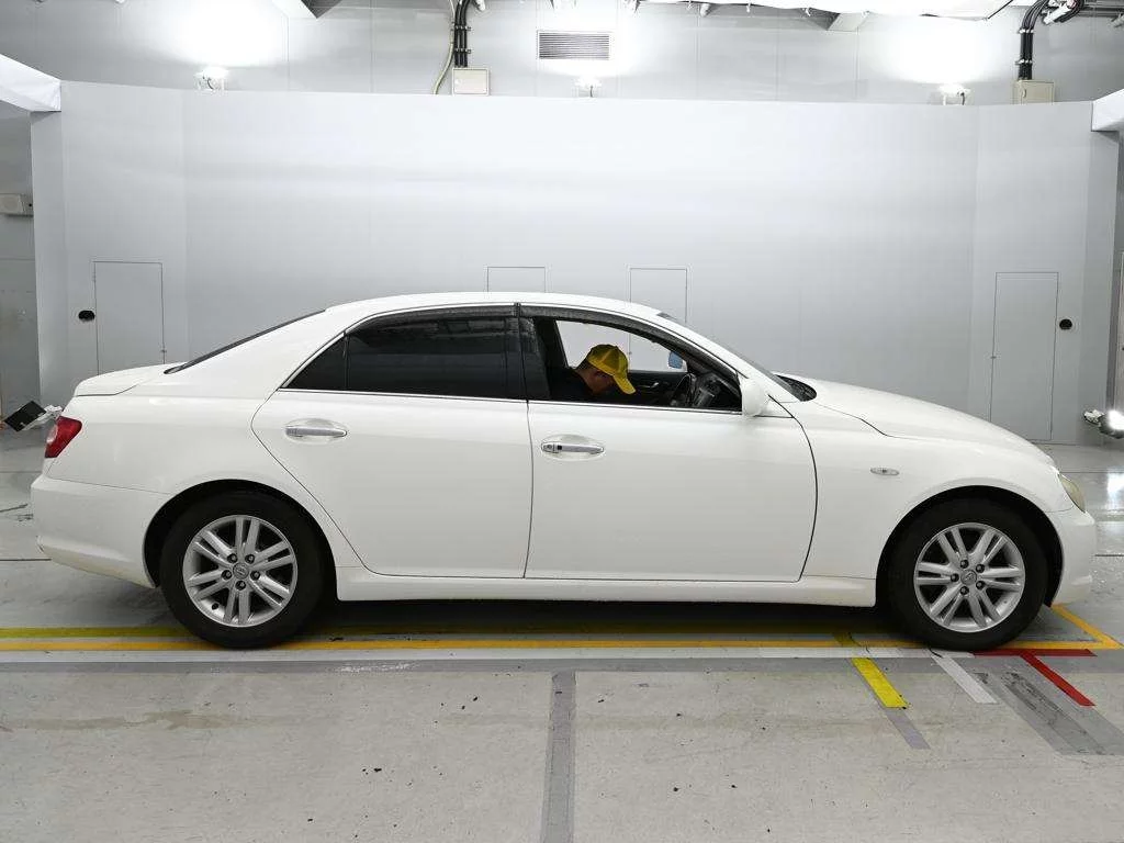 Toyota Mark X  с аукциона в Японии