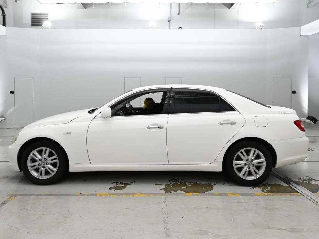Toyota Mark X  с аукциона в Японии